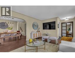 386 WOODRIDGE - 8