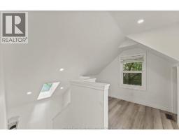 972 WELLINGTON AVENUE - 15