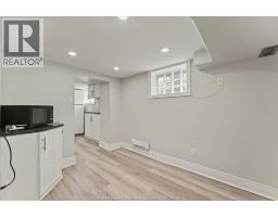 972 WELLINGTON AVENUE - 22
