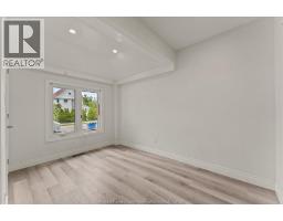 972 WELLINGTON AVENUE - 8