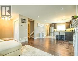 8475 WYANDOTTE STREET East UnitNo. 112 - 10