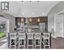 863 SOUTHWOOD DRIVE - 11