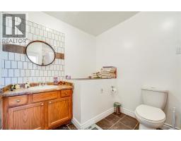 2286 FOREST AVENUE - 14