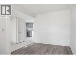 977 GLADSTONE - 11