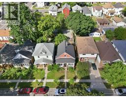 977 GLADSTONE - 32