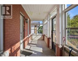 977 GLADSTONE - 4