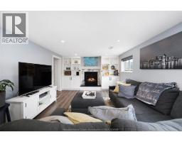 3404 HEMLOCK - 14