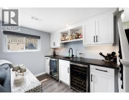 3404 HEMLOCK - 16