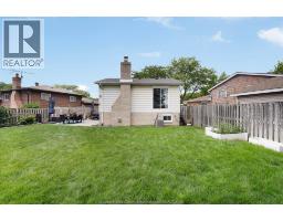 3404 HEMLOCK - 23