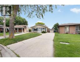 3404 HEMLOCK - 3