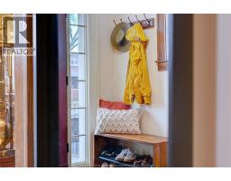 2146 WINDERMERE - 4
