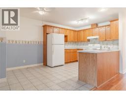 1086 Lexington CIRCLE - 10