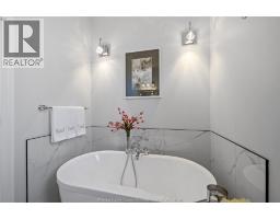 292 CHRISTINE AVENUE - 20