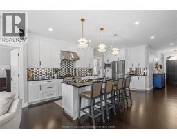 292 CHRISTINE AVENUE - 24