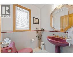 504 DALHOUSIE STREET - 19