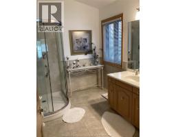 504 DALHOUSIE STREET - 46