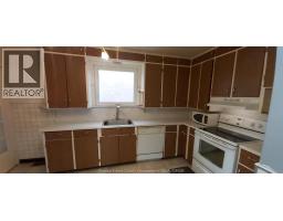 588 IRVINE AVENUE - 10