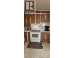 588 IRVINE AVENUE - 11
