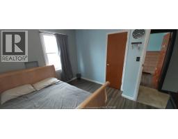 588 IRVINE AVENUE - 16