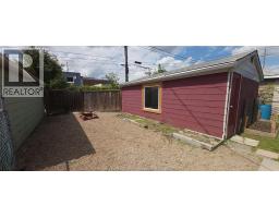 588 IRVINE AVENUE - 31