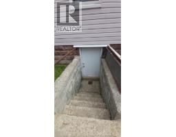 588 IRVINE AVENUE - 34