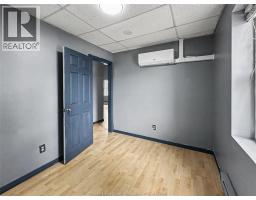 800-808 SHEPHERD STREET East - 10
