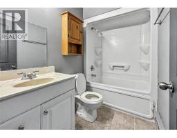 800-808 SHEPHERD STREET East - 8