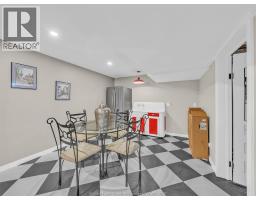 2425 SKINNER - 33