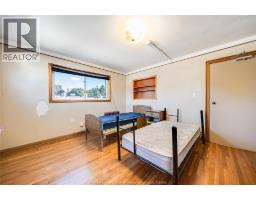 801 VICTORIA AVENUE - 37