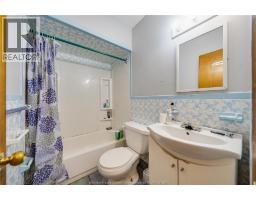 801 VICTORIA AVENUE - 38
