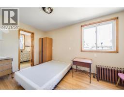 801 VICTORIA AVENUE - 41