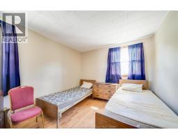 801 VICTORIA AVENUE - 46