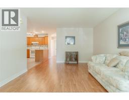 1086 Lexington CIRCLE - 8