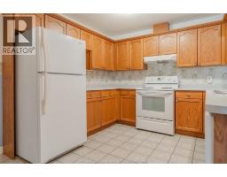 1086 Lexington CIRCLE - 9