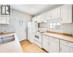 392 CURRY AVENUE - 14