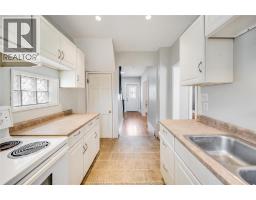 392 CURRY AVENUE - 16