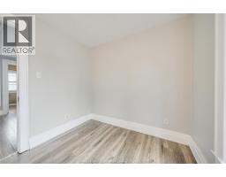 392 CURRY AVENUE - 34