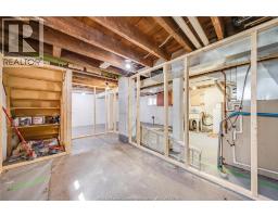 392 CURRY AVENUE - 40