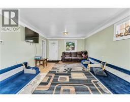 986 EASTLAWN - 5