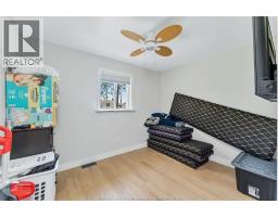 986 EASTLAWN - 8