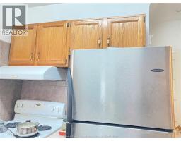 876 DOUGALL AVENUE - 8