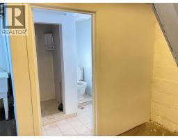 876 DOUGALL AVENUE - 9