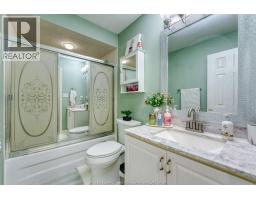 578 LAKEVIEW AVENUE - 16