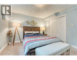 578 LAKEVIEW AVENUE - 36