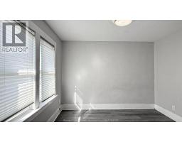 1424 Wyandotte STREET West - 18