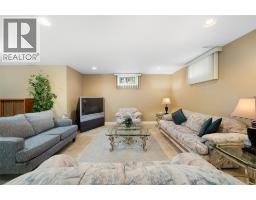 2655 SKINNER STREET - 32