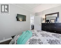 1569 CENTRAL AVE - 16
