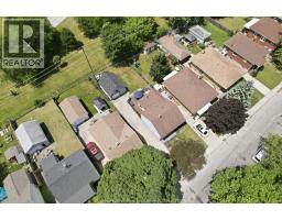 1569 CENTRAL AVE - 31