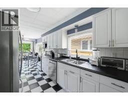 1569 CENTRAL AVE - 9