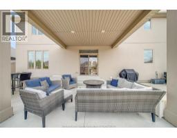 1096 CHARLOTTE CRESCENT - 40